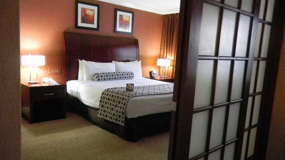 Ramada Plaza By Wyndham Cranbury/S Brunswick Hotel & Conf Ctr Jamesburg Room photo