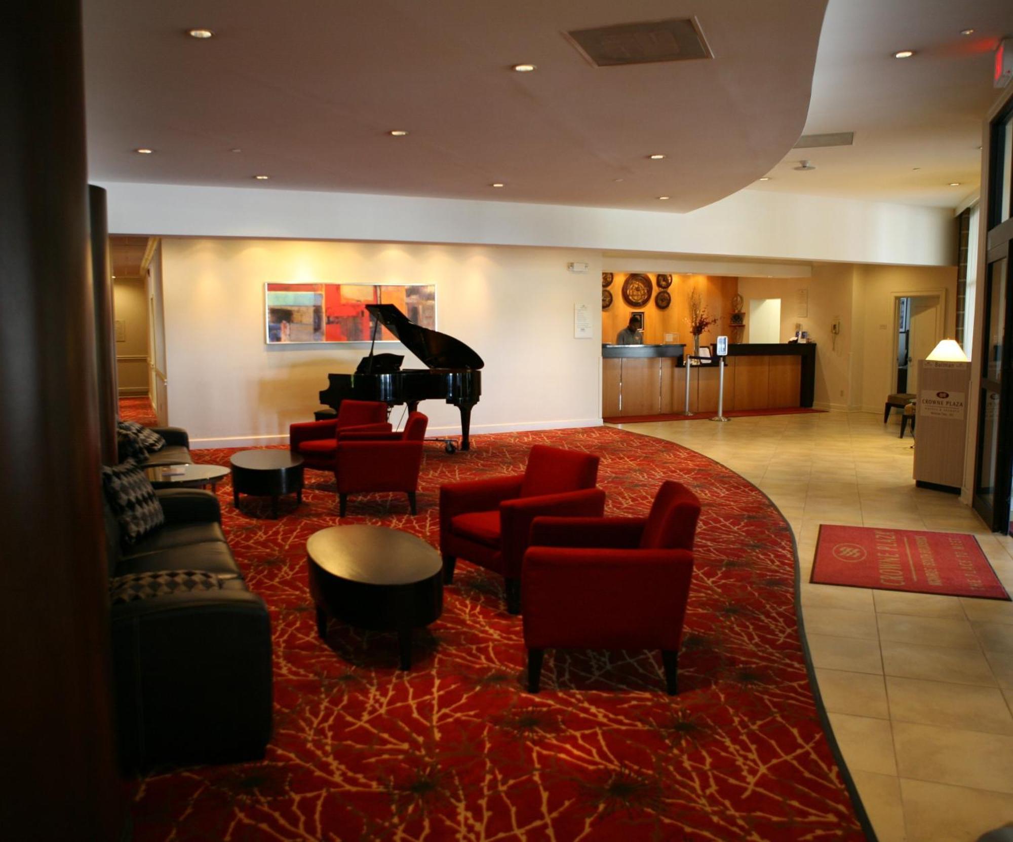 Ramada Plaza By Wyndham Cranbury/S Brunswick Hotel & Conf Ctr Jamesburg Exterior photo